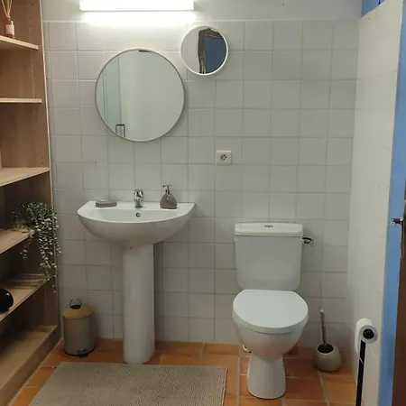 Dom wakacyjny Maison Charmante A Avec Jardin